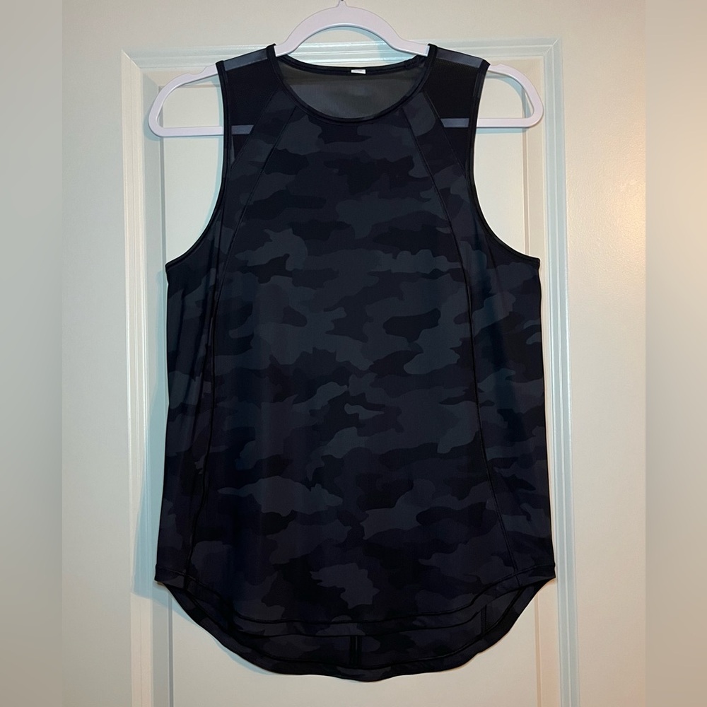 Lululemon Sculpt Tank in Heritage 365 Camo Deep Coal Multi / Black Size 6 - Picture 6 of 7